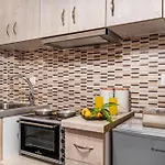 Oceanida Aelia 2 Апартаменты *